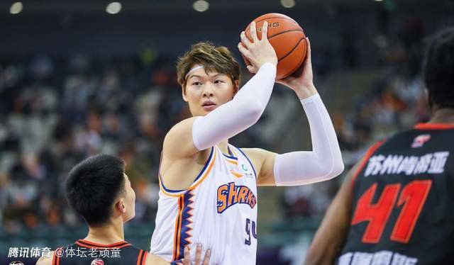 梅晓鸥想用真情和人性博弈，屡屡落败，最后能否赢得一份安稳的感情？《妈阁是座城》首次以女性视角打开;赌城风云，一个;女叠码仔在坎坷情路中见证人性沉浮：当爱情与金钱纠缠在一起，感情的赌局里，谁能全身而退？前几日，2017年中国电影年票房就已突破500亿大关，在这样的票房成绩中，您的电影也占了很大比重